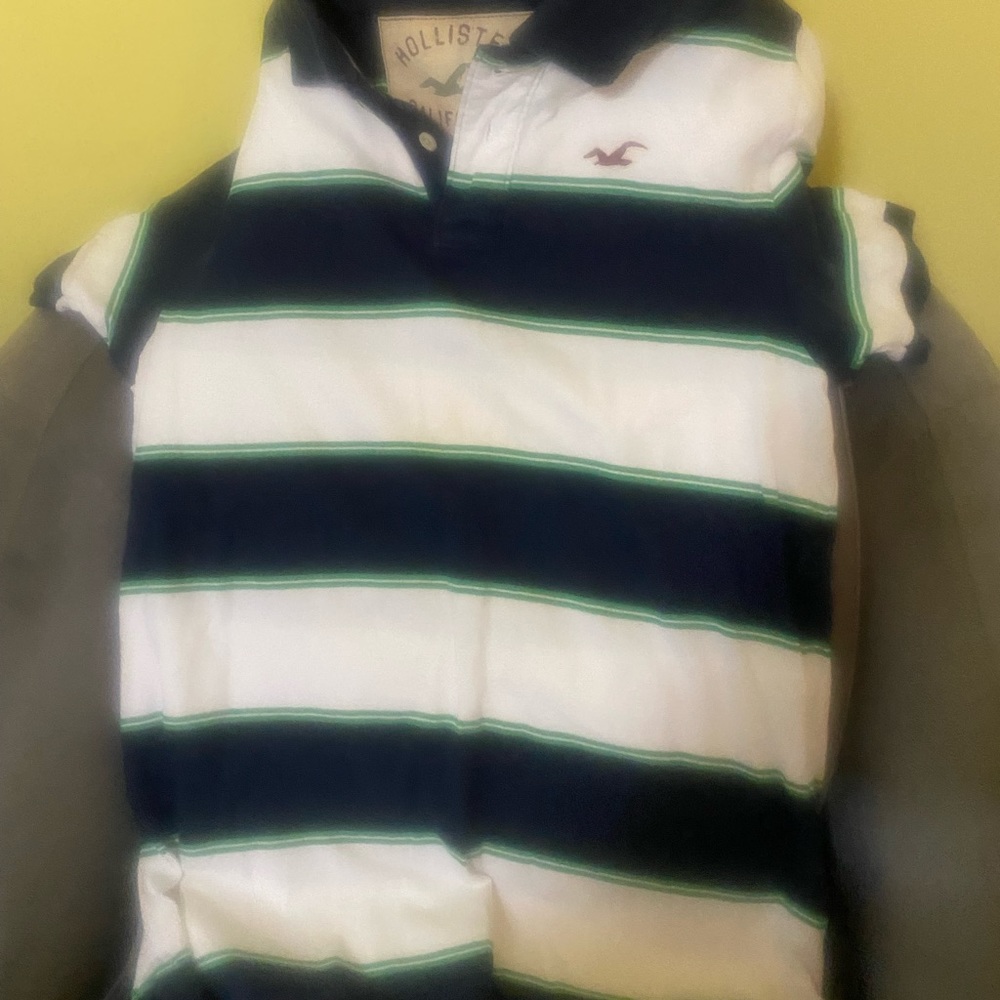 Men’s Hollister Short Sleeve Polo - Size: Large